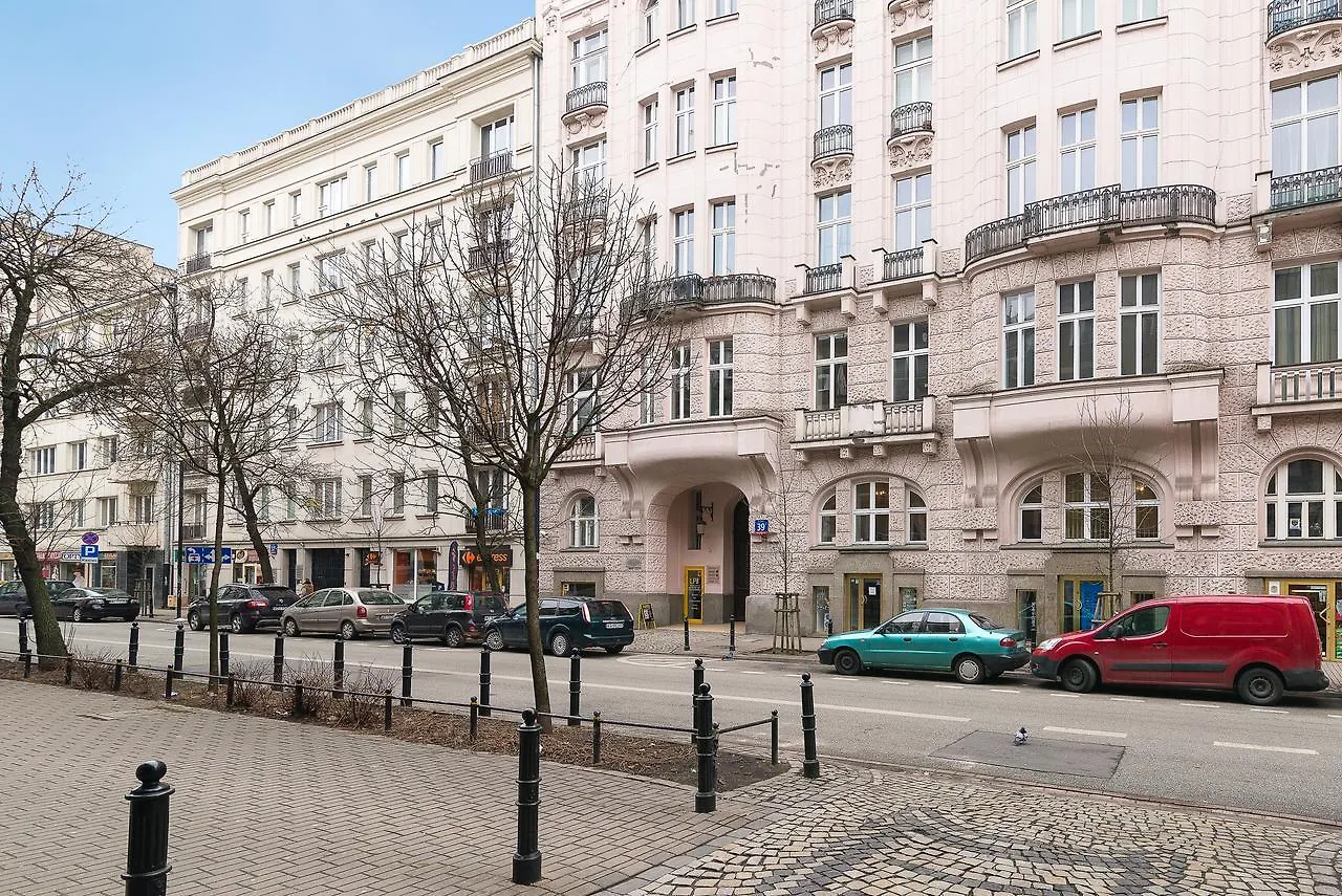 Rent Like Home - Hoza 39 Warsaw Apartment
