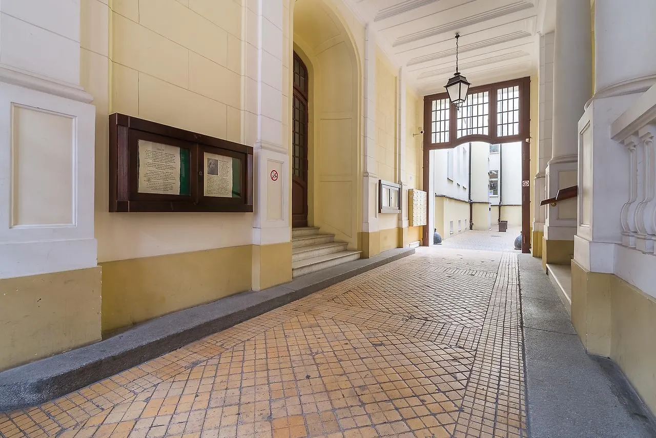 Rent Like Home - Hoza 39 Warsaw